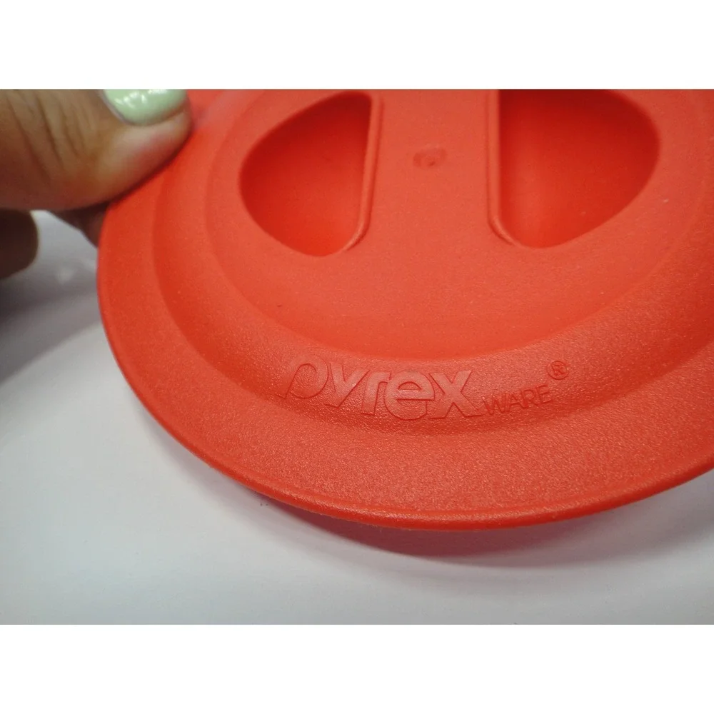 Pyrex Ware Red Plastic Storage Lid Replacement 500-MPC Round 5 Inch USA Made EUC
